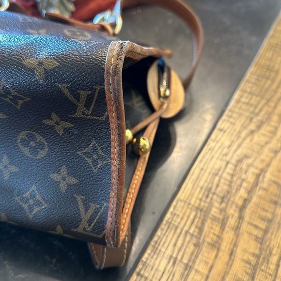 Vintage Louis Vuitton tote - Picture 5 of 8